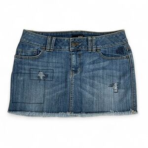 Ana Distressed Mini Denim Skirt with Embroidered Details and Frayed Hem Size 8